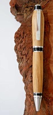 Kugelschreiber Hand gedrechselt aus Kastanien Holz - Bild 1 von 4