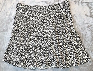 Polo Ralph Lauren Floral Skater Skirt Black White Flowers Flowy Sz 8 Viscose - Picture 1 of 10