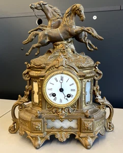 ANTIQUE French Victorian Figural Gilt Metal Horse Clock, 14" x 12" - NO PENDULUM - Imagen 1 de 18