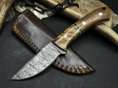 Cuchillo de caza táctico de camping de acero Damasco hecho a mano 10181 con funda de cuero Foto 1 de 4