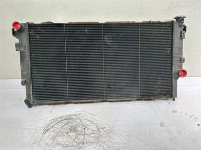 Dodge 2500 1994-2002 camioneta radiador 5,9 L diésel usado OEM Foto 1 de 4