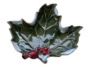 Cardinal Candy Dish Winter Leaf Berries Snow Excel. Used Condition 9.5”L x 8.5”W - Picture 1 of 6