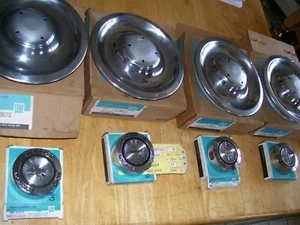 NOS 3901712 3908762 Wheel Center Cap Set of 4  67 Rally Corvette Camaro Chevelle - Foto 1 di 12