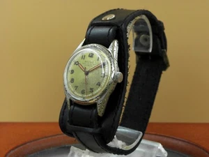 Nisus Military WWII Era 1940s Swiss made mechanical watch 17 jewels incabloc - Picture 1 of 9