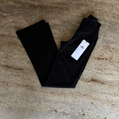 NWT Alo Yoga Softsculpt High-Waist 7/8 BOOTCUT Legging Size Xsmall Black - Image 1 of 4