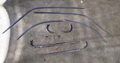 Tapicería exterior cromada Jaguar XJ6C XJ12C - Moldura por goteo y vidrio inferior a 1/4, 12 piezas Foto 1 de 4