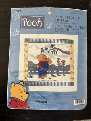 Artes de ocio ~ POOH - UN TIPO DE LUGAR ALEGRE Kit de punto de cruz #113236 nuevo sellado Foto 1 de 3