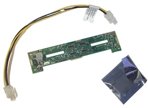 Fujitsu RX2540 M4 M5 Backplane A3C40196798 4x 2,5" 4x SFF-8611 OCulink + câble - Photo 1/4