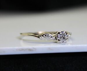Beautiful Vintage Ladies 14K White Gold Diamond Engagement/Promise/Wedding Ring