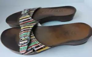 Dr Scholls Sandals Womens Sz 9 Colorful Striped Faux Wood Comfort Slides Slip On - Picture 1 of 7