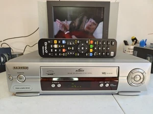VIDEOREGISTRATORE VHS SAMSUNG SV-431XV 4 TESTINE SP-LP QUALITÀ VIDEO ESTREMA!! - Foto 1 di 15