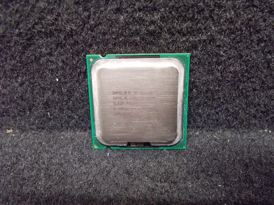 Intel Core 2 Quad Processor Q6600, 8M Cache, 2.40 GHz, 1066 MHz, FSB. #SU-380 - Bild 1 von 2