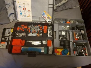 Erector / Steel Tec Bauspielzeug 11 Pfund mit Tragetasche und Kraftschlüssel - Bild 1 von 2