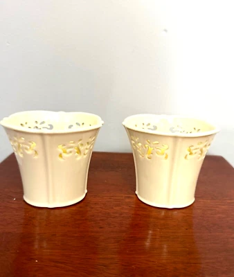Yankee Candle Porcelain Cutout Votive Holders Set of 2 - Imagem 1 de 4