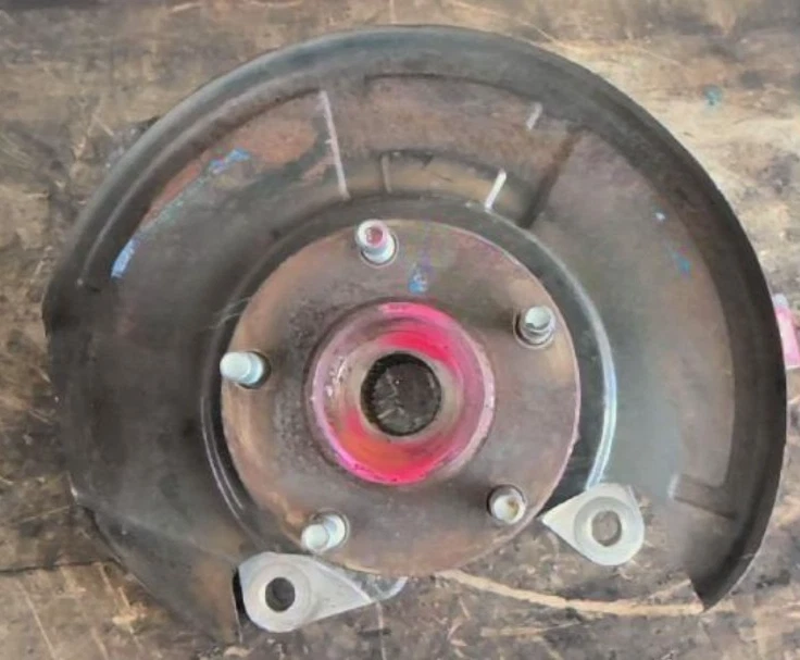 Nissan Altima 2007-2017 montaje de nudillo husillo de pasajero delantero derecho fabricante original Foto 1 de 4