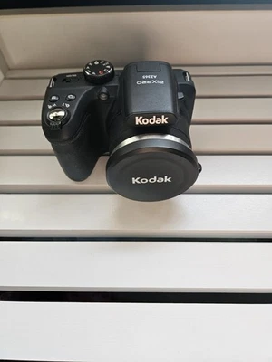 Kodak Pixpro AZ365 16MP 36x Optischer Zoom 4x Digitaler Zoom - Bild 1 von 3