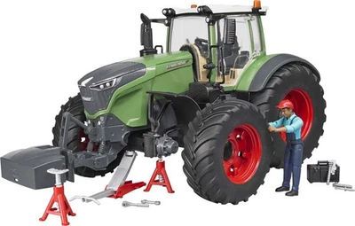 BRUDER, FENDT 1050 Vario con personaggio e attrezzi da officina Ech:1/16, 1/1... - Immagine 1 di 3