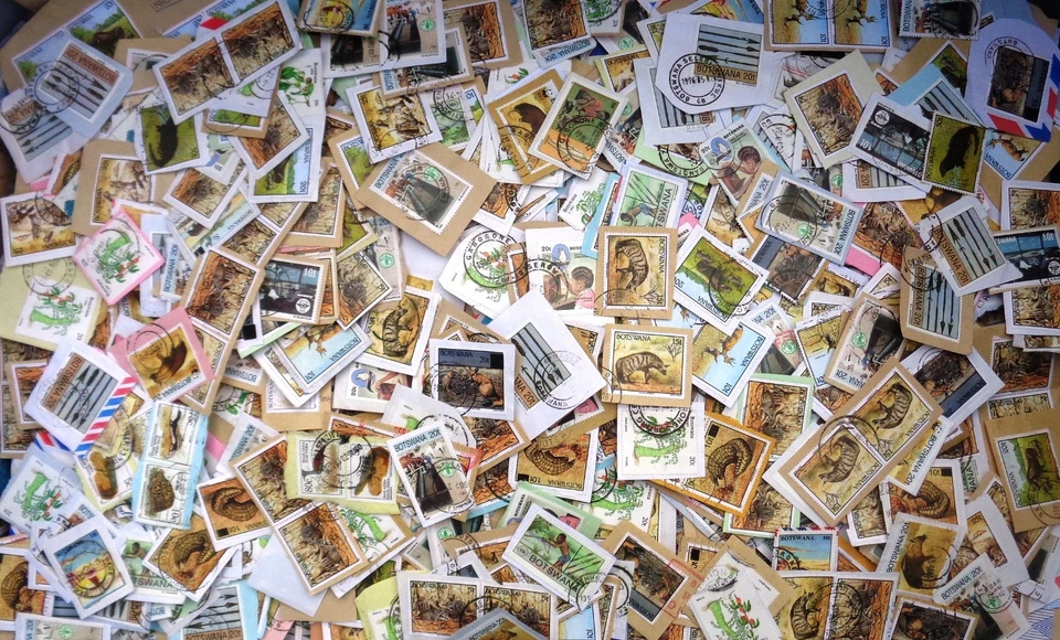 BOTSWANA MIXED STAMPS on paper mixture/kiloware 7 oz. (200 grams) D - image 1 of 1