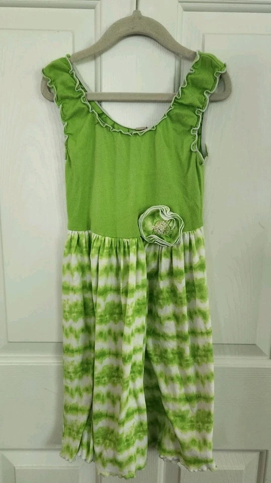 Vestido Mignone Para Niña Adorable Verde Lima Tie Dye Sin Mangas Volantes Talla 7 Usado en Excelente Condición Foto 1 de 4
