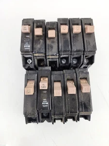 Used 11pcs Lot Eaton Cutler Hammer 1 POLE 15A 20A 120/240V TYPE CH - Picture 1 of 3