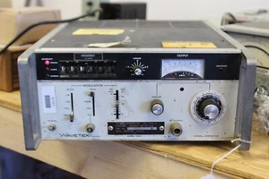 Wavetek Model 3001 Wave Generator w/Kickstand SG1170/U .001-520 MHZ (E8) - Bild 1 von 4