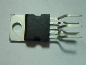 L165V OpAmp 3A 36V 20W Operational Amplifier TO220 #11-9A/b - Picture 1 of 2