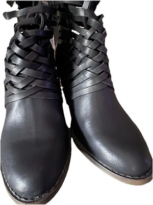 New Fergalicious Women's Weever Bootie Ankle Boot Black Faux Leather  Side Zip 9 - Image 1 of 4
