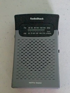 vintage radio shack am/fm pocket radio tested working - Picture 1 of 10