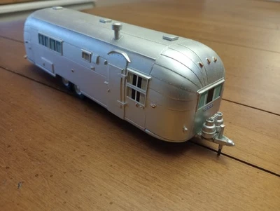 Airstream Travel Trailer - 1/43 Scale - Image 1 of 4