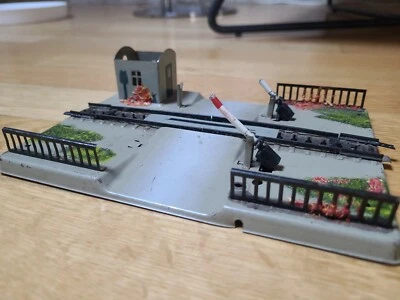 Marklin Märklin Passaggio A Livello  H0 457 B da restaurare anni 60 - Immagine 1 di 2