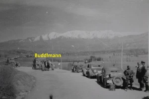 Foto Wehrmacht Vormarsch Bulgarien Berge  Kresna Pass Auto Kübel - Bild 1 von 3