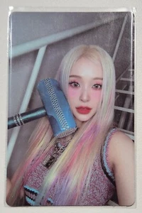 DREAMCATCHER GAHYUN 10th Mini Album JUSTICE PHOTO CARD PC - Picture 1 of 2