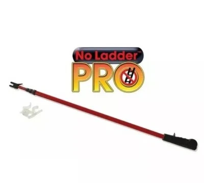 NO-LADDER-PRO XMAS Light Hanging Kit Extendable Pole Kit, 50 Clip - Image 1 of 4
