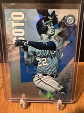 2019 Topps Fire Blue Chip Juan Soto #150 Washington Nationals