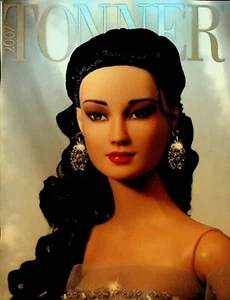 Tonner Puppenkatalog 2007 Ballett Supergirl Wonder Woman Dreamgirls Zauberer von Oz - Bild 1 von 5