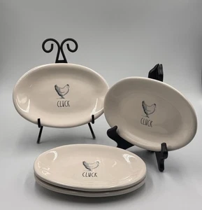 4 Rae Dunn Artisan Collection von Magenta Cluck Huhn ovale Teller Rentner Bauernhof - Bild 1 von 8