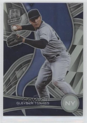 2022 Panini Chronicles Spectra Holo Prizm Gleyber Torres #44 - Image 1 of 2