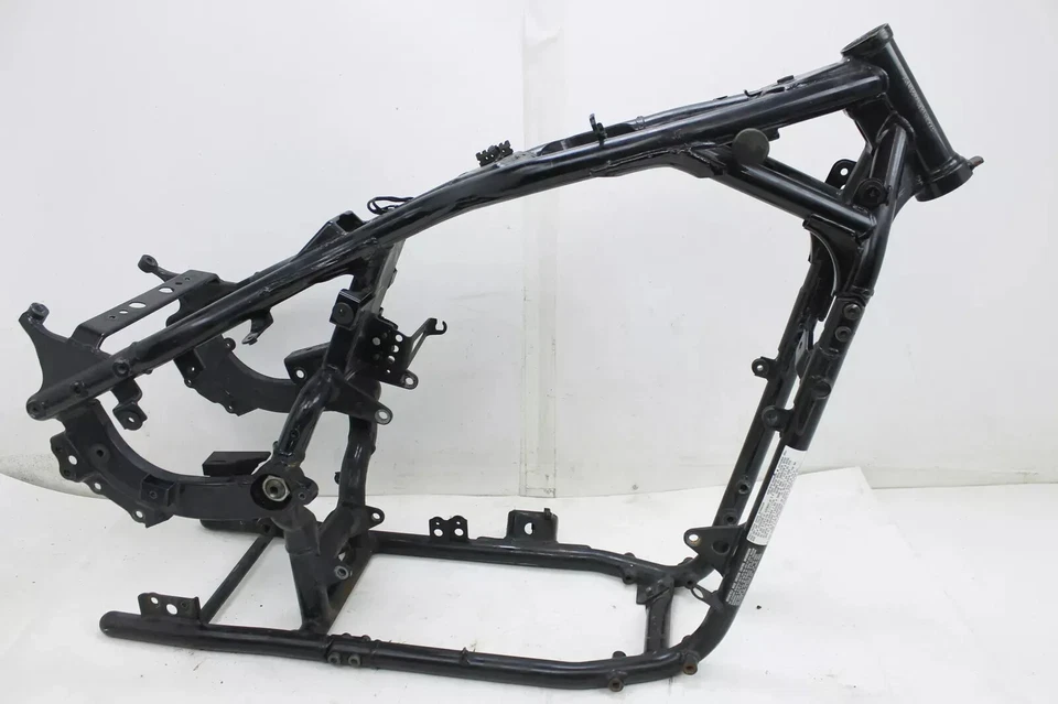 01-04 铃木 INTRUDER VOLUSIA 800 原始设备制造商主框架机箱 * * * BOS * * — 第 1/4 张图片