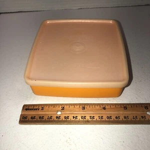 Vintage Tupperware 670-39 Golden Square Away Sandwichbehälter Behälter mit Deckel - Bild 1 von 14