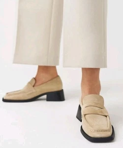 Vagabond Blanca Beige Suede Woman's Heeled Penny Loafer Square Toe EU 37 US 7 - Picture 1 of 10