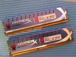 x2 HyperX 1 GB DDR3 desktop memory ram - Picture 1 of 3