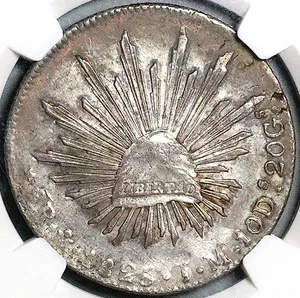 Moneda de dólar de plata escasa 1825-Mo NGC AU México 8 Reales Cap Rays (25110501C) - Imagen 1 de 6