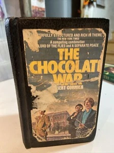 1974 The Chocolate War Robert Cormier - Picture 1 of 9