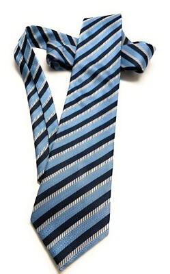 Corbata de seda para hombre tonos azules con rayas plateadas Power de Clericci Foto 1 de 3