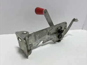 Abridor de latas de pared/mango vintage Dazey Senior modelo 61 - Imagen 1 de 7