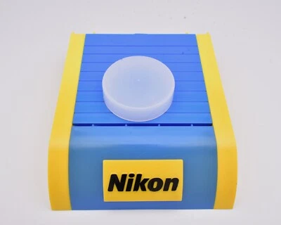 Genuine Nikon White Slip On Rear Lens Cap for NIKKOR Z Mount Translucent (13089) - Image 1 of 2