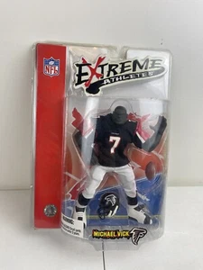 Michael Vick NFL Atlanta Falcons Extreme Athletes Football 9" Action Figure - Picture 1 of 4