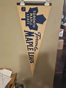 TORONTO MAPLELEAFS 12X30 NHL HOCKEY VINTAGE PENNANT 8/30/25 - Picture 1 of 2