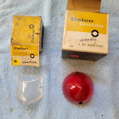 Chevy Bel Air 1956 lente de luz trasera y de respaldo Delco Guide 5947161, 5947162 nuevo en stock Foto 1 de 4