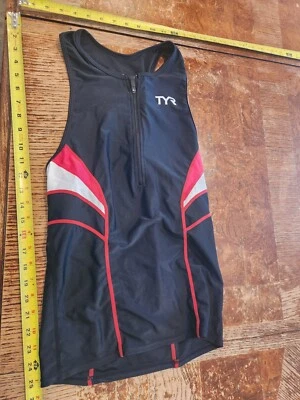 Camiseta deportiva de ciclismo TYR negra talla mediana #S79 Foto 1 de 3